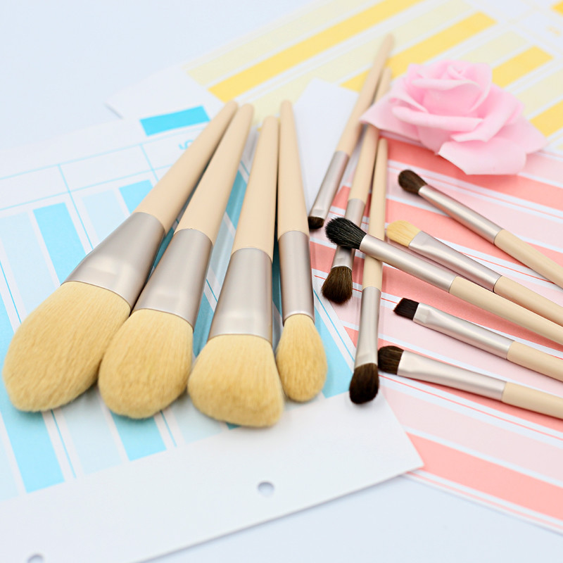 Customized Special Apricot Color Best Makeup Brush Set from China-03