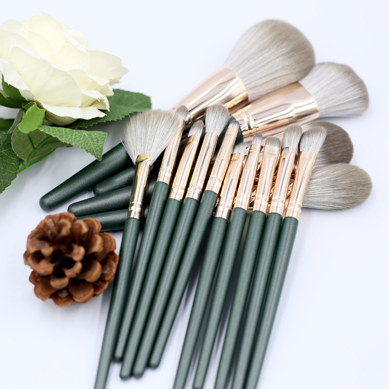 Wood Handle with Super Soft Nano Fiber Bristle Makeup Brush Set-01