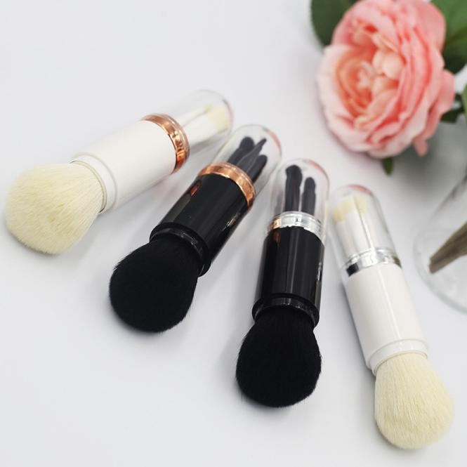 mini-retractable-makeup-brush